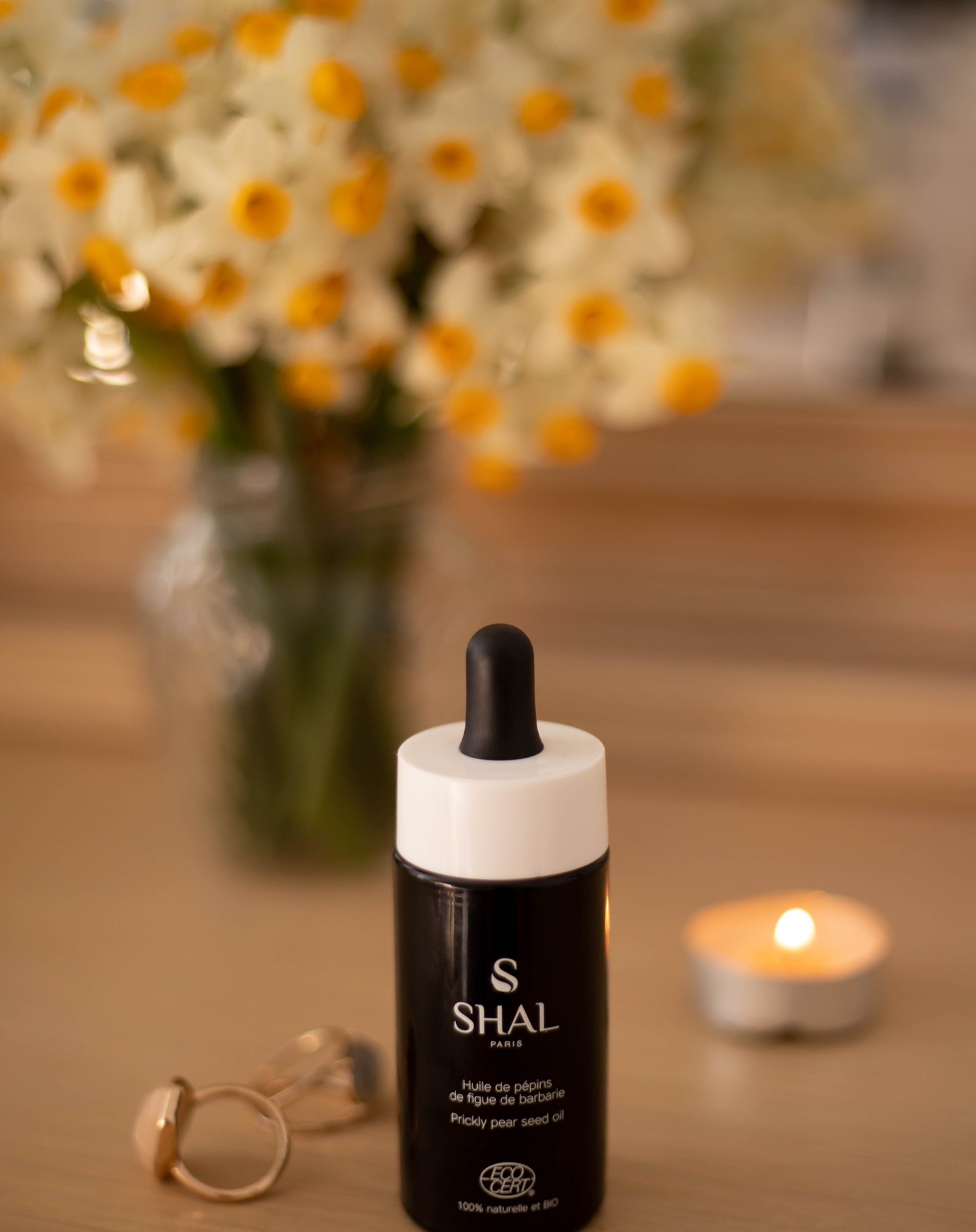Dans notre quête de perpétuelle de beauté naturelle et de soins respectueux de la peau, les huiles pressées à froid se démarquent comme de véritables trésors de la nature,
Chez Shalbioty nous sommes convaincu que l'huile de pépins de figue de barbarie 100% pure et Bio est notre trésor de la nature.
#huiledepépinsdefiguedebarbarie #soinpeau #cosmetiquebio #naturel #beauté #beauténaturelle #skincare #organicbeauty #huilevegetale #achat #produitsnaturels #produitbio